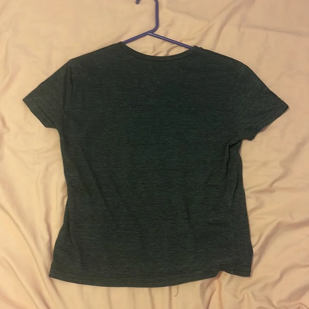 Graphic T-shirt - Picture 2 of 2